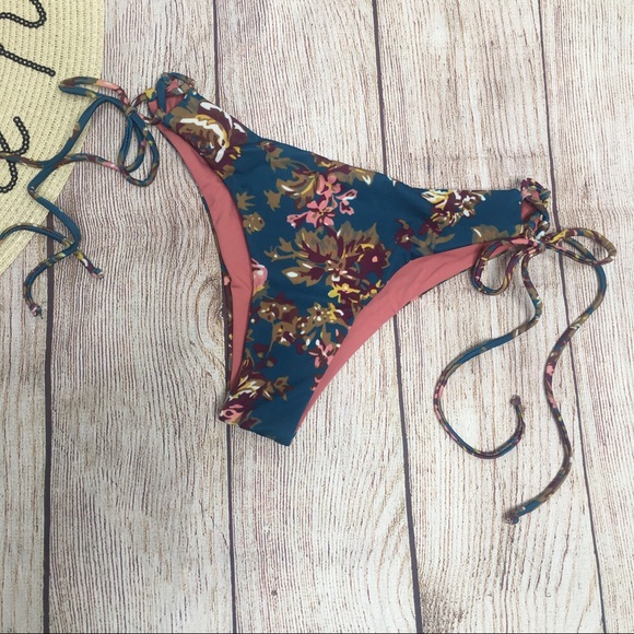 Tavik Bebe Mini Side Tie Bikini Bottoms In Terrace Floral Print Size XS - Picture 1 of 7